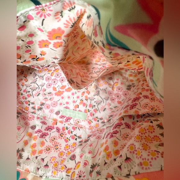 Vera Bradley Tote with Hidden Side Pocket - Picture 7 of 7